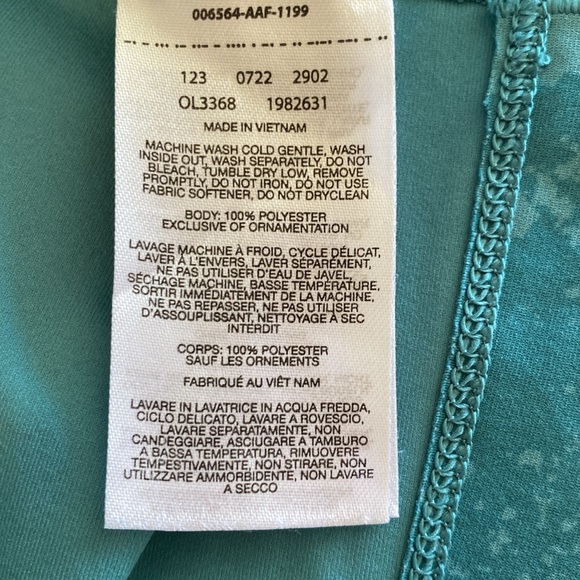 Mountain Hardwear Stretch Tanklette - Picture 13 of 16